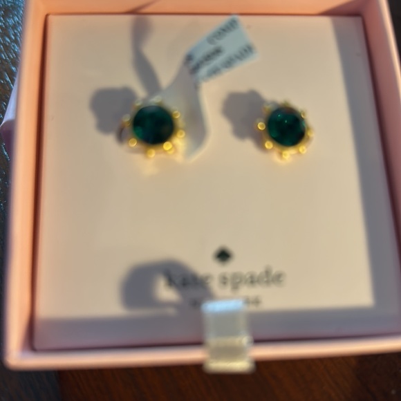 Kate, spade, emerald stud, earrings new in box - Picture 2 of 2